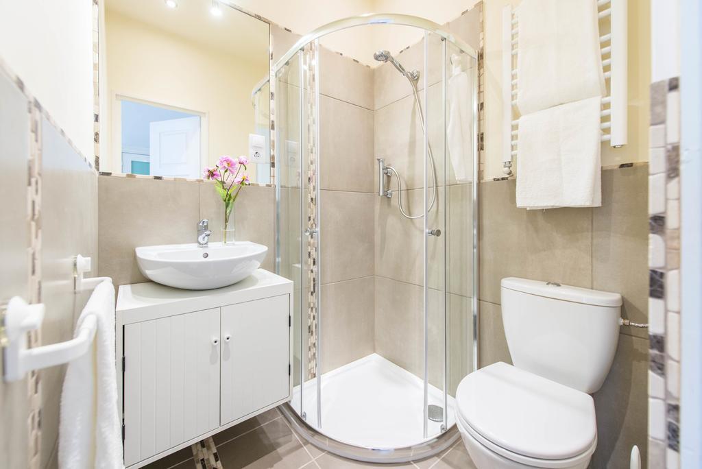 Api Flat Appartement Boedapest Buitenkant foto