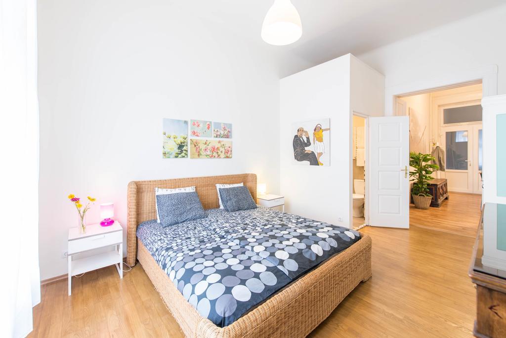 Api Flat Appartement Boedapest Buitenkant foto