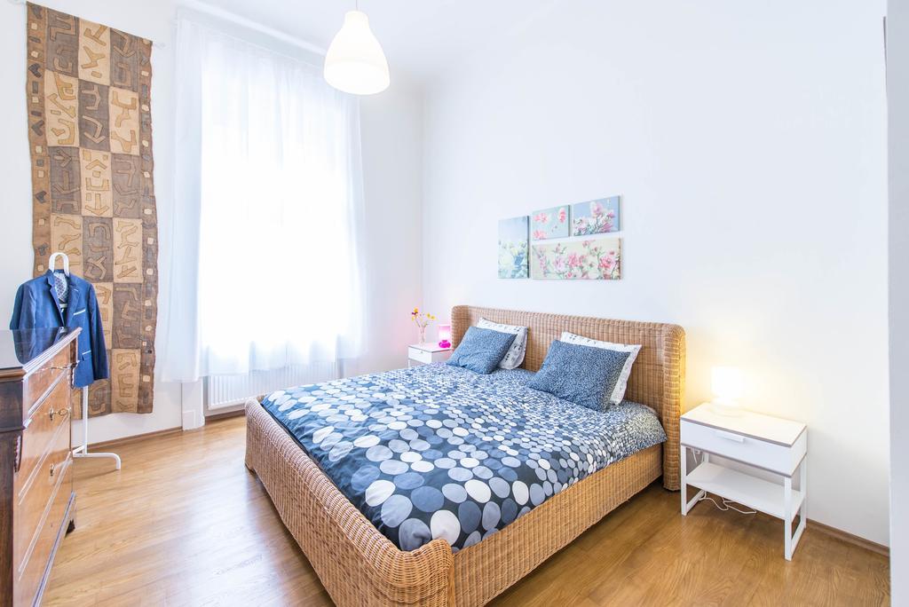 Api Flat Appartement Boedapest Buitenkant foto